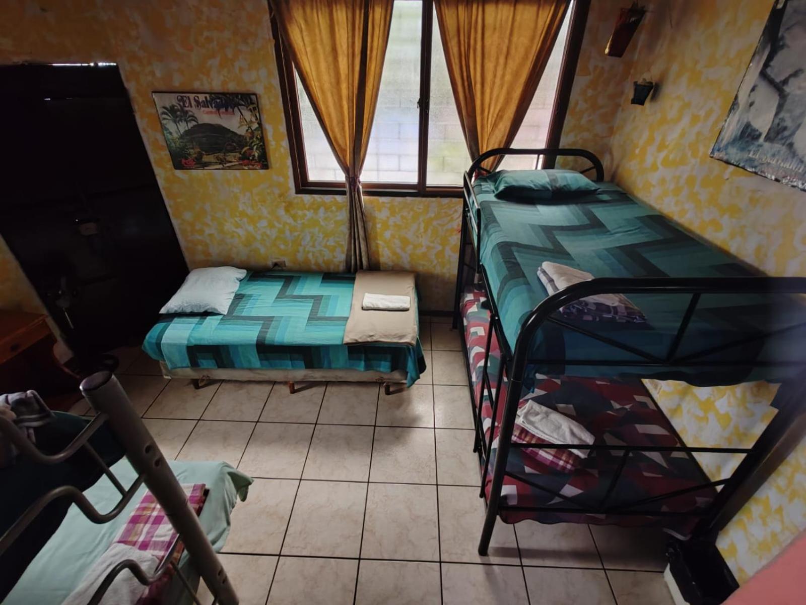 Hostal Dona Mercedes Juayua Exterior photo